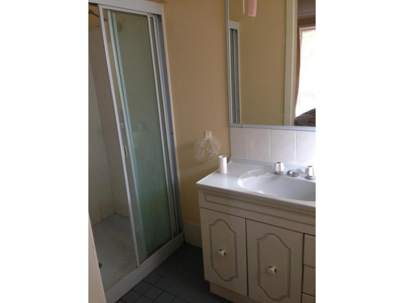 6 Donegal Terrace, Armidale NSW 2350