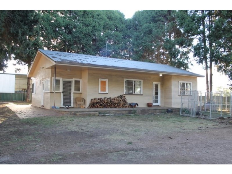 46 Simmons Road, Armidale NSW 2350