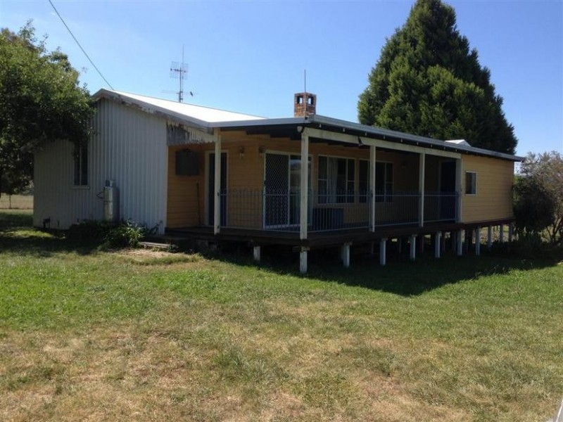 Herbert Park Road, Armidale NSW 2350