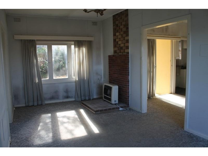 27 Laurence Avenue, Armidale NSW 2350