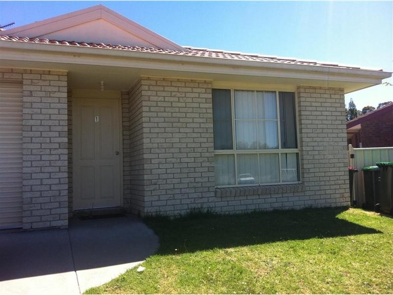 1/16 Conningdale Crescent, Armidale NSW 2350