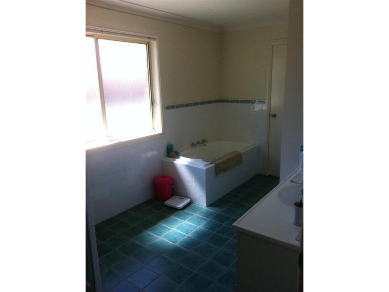 1/16 Conningdale Crescent, Armidale NSW 2350