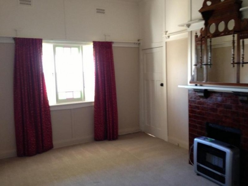 110 Barney Street, Armidale NSW 2350