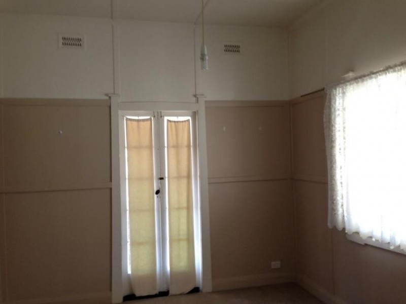 110 Barney Street, Armidale NSW 2350