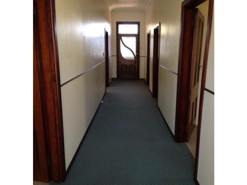 147 Brown Street, Armidale NSW 2350