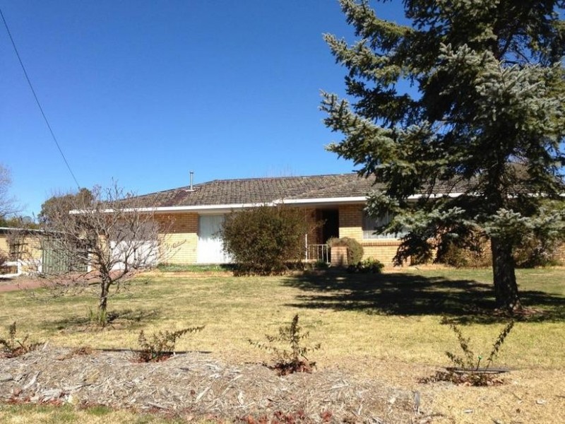 92 Lynches Road, Armidale NSW 2350