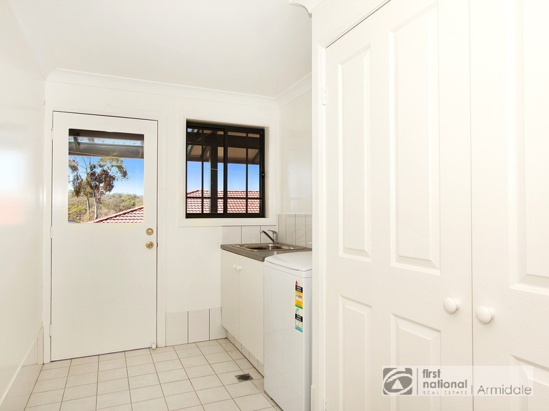8 BILL WATSON AVE, Armidale NSW 2350