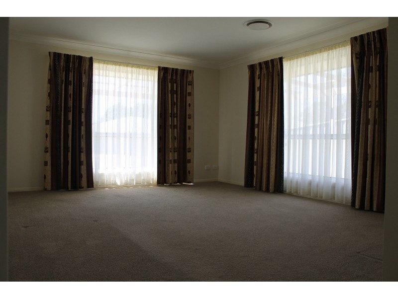 7 RUSDEN COURT, Armidale NSW 2350