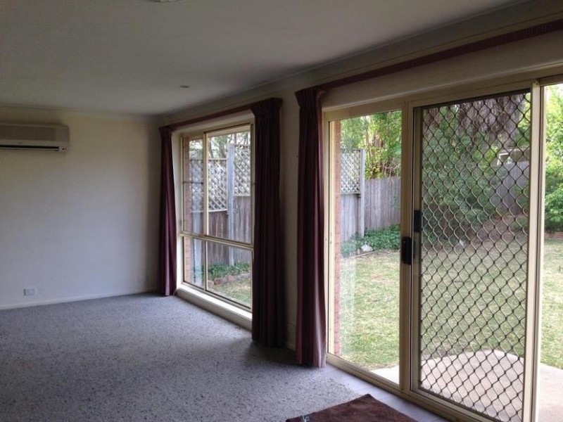 10B Kelly Ave, Armidale NSW 2350