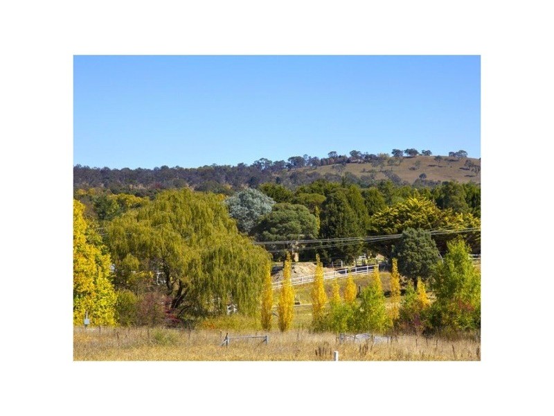 17 Cluny Road, Armidale NSW 2350