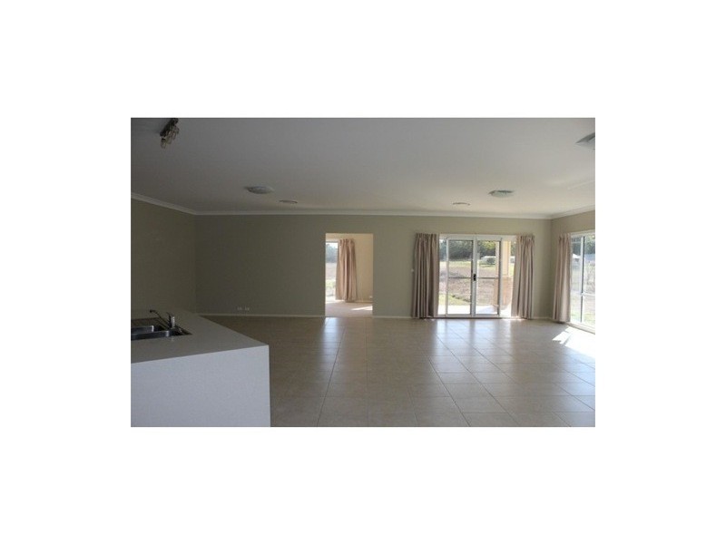 15 Cluny Road, Armidale NSW 2350