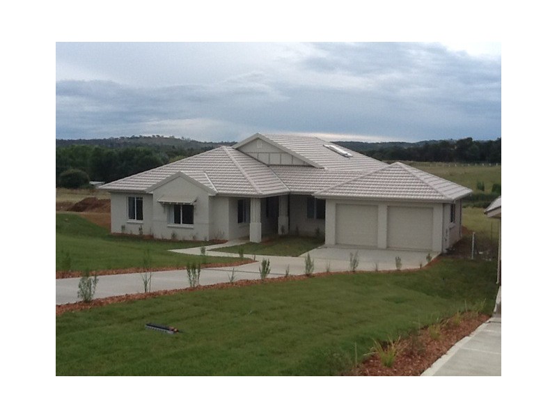 15 Cluny Road, Armidale NSW 2350