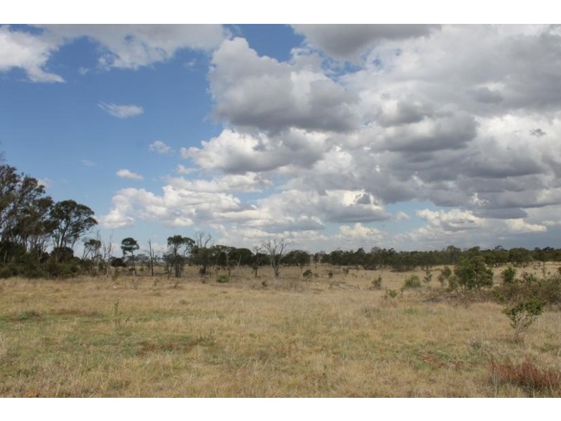 47 MICKELGATE ROAD, Armidale NSW 2350