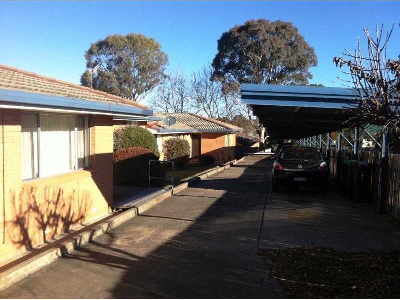 4/10 MARSHALL AVE, Armidale NSW 2350