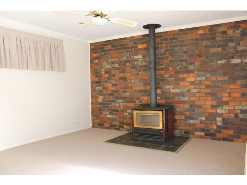 5 DOROTHY AVE, Armidale NSW 2350