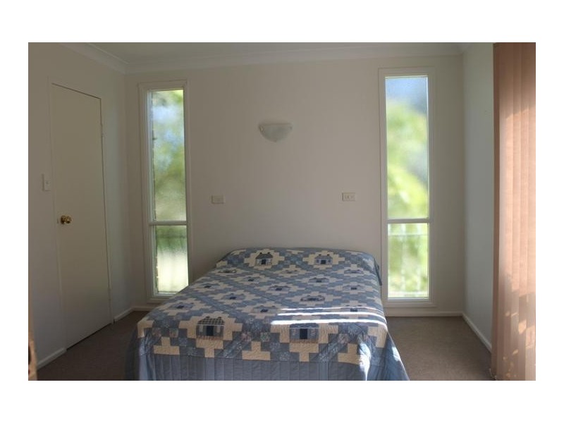 5 DOROTHY AVE, Armidale NSW 2350