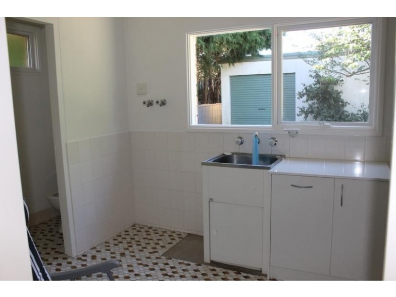 5 DOROTHY AVE, Armidale NSW 2350