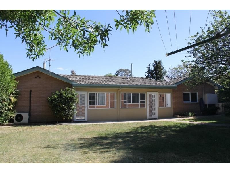 5 DOROTHY AVE, Armidale NSW 2350