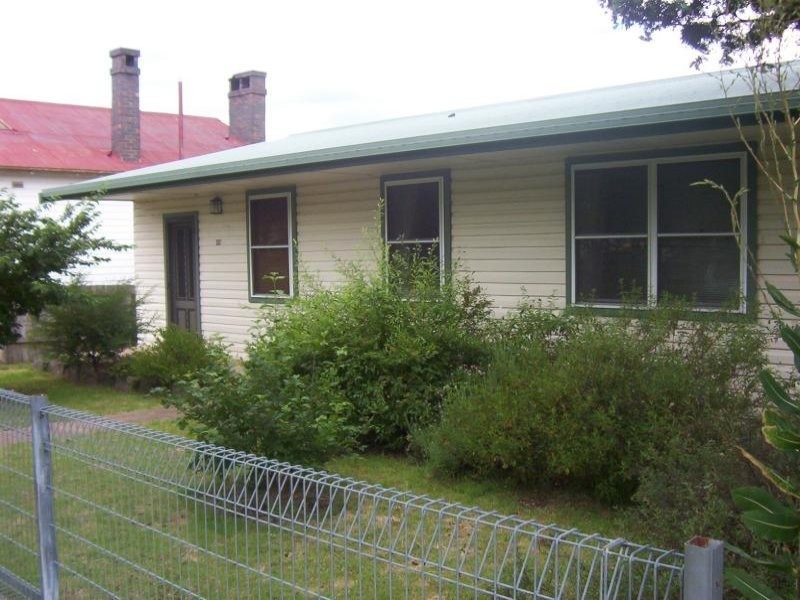 137 Butler Street, Armidale NSW 2350