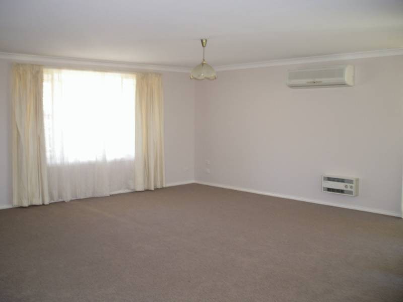 88 Fittler Close, Armidale NSW 2350