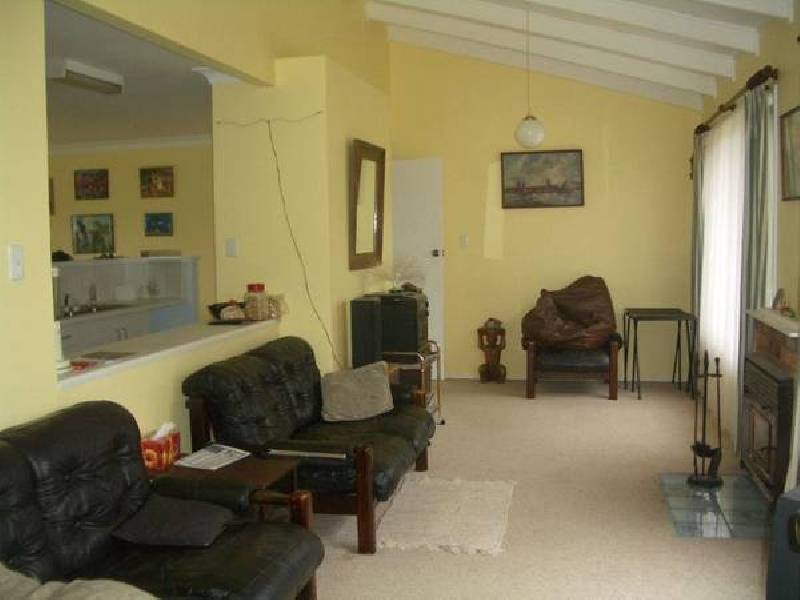 20 Chestnut AVENUE, Armidale NSW 2350