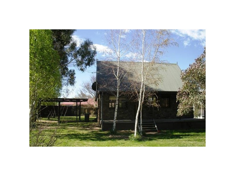 10 Samuelson Crescent, Armidale NSW 2350
