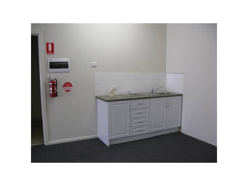 2/240 BEARDY STREET, Armidale NSW 2350