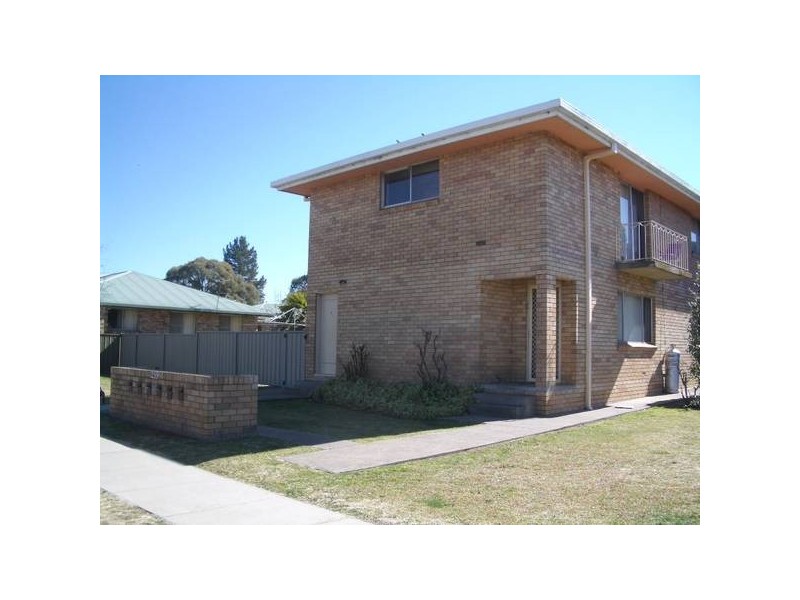 2/259 DONNELLY STREET, Armidale NSW 2350