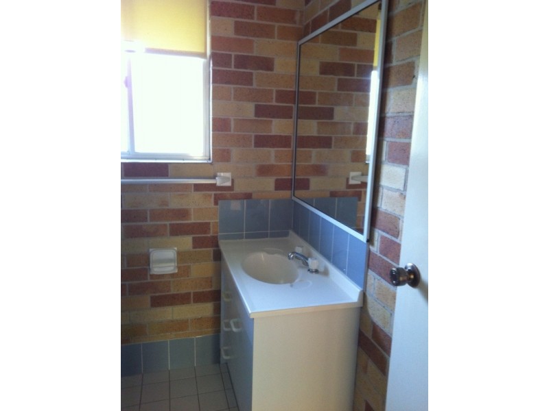 4/16 ALAHNA DRIVE, Armidale NSW 2350