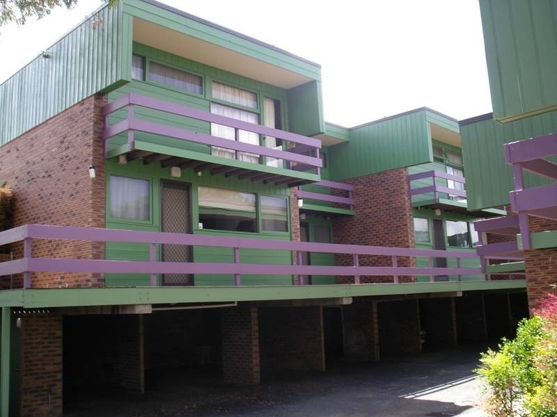 2/15 JACKES STREET, Armidale NSW 2350