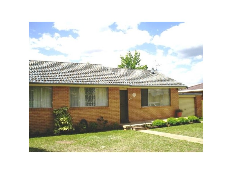 41 CLAUDE STREET, Armidale NSW 2350