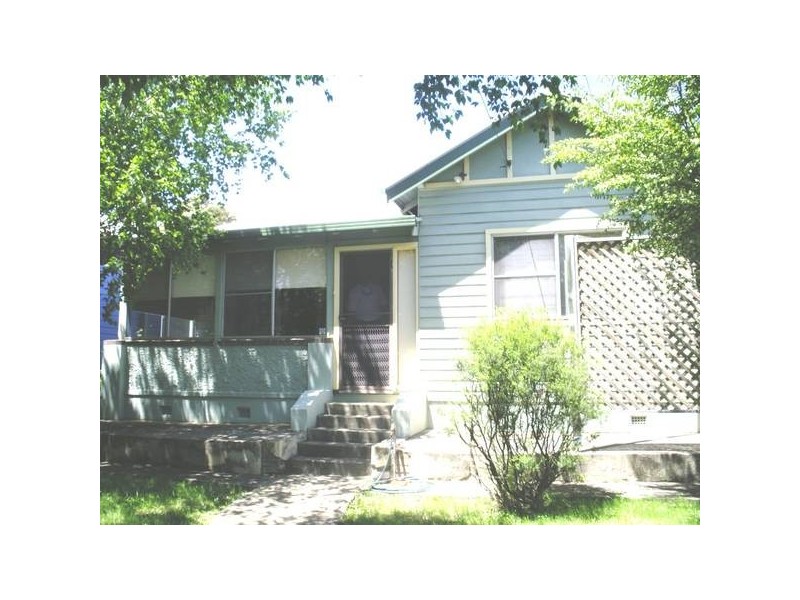 194 MANN STREET, Armidale NSW 2350