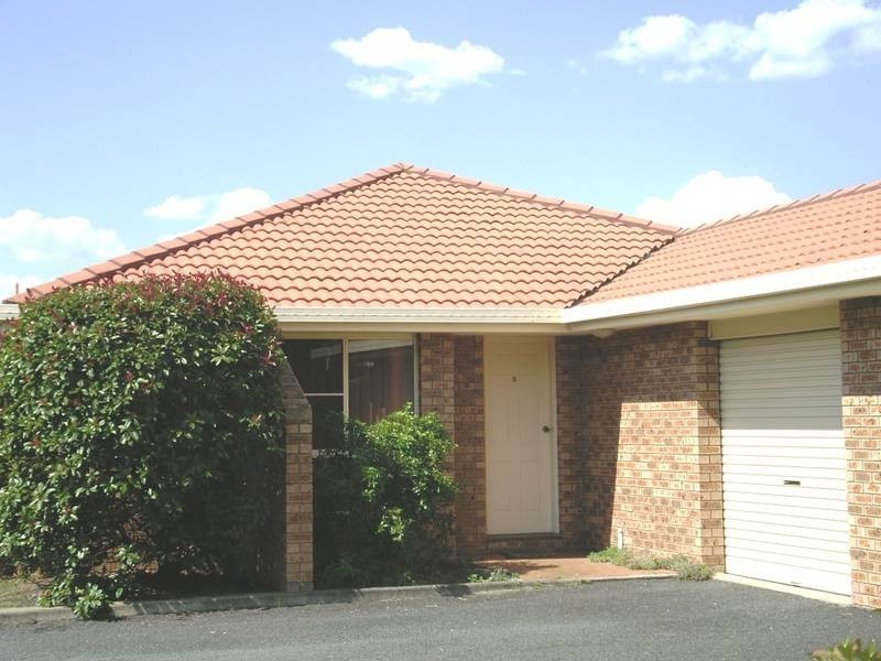 2/89 QUEEN ELIZABETH DRIVE, Armidale NSW 2350