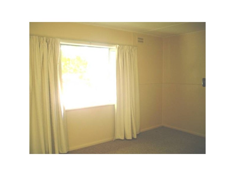 106 MARKHAM STREET, Armidale NSW 2350