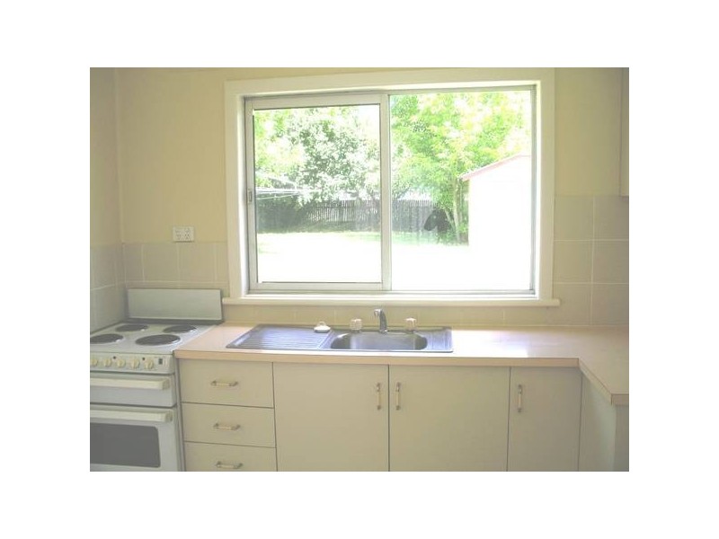 106 MARKHAM STREET, Armidale NSW 2350