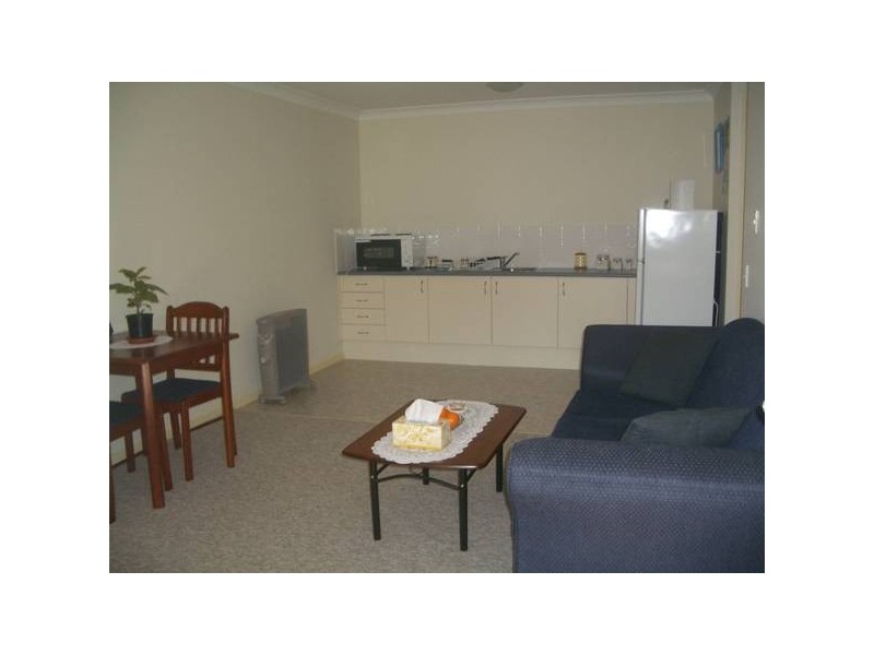 20/80 QUEEN ELIZABETH DRIVE, Armidale NSW 2350