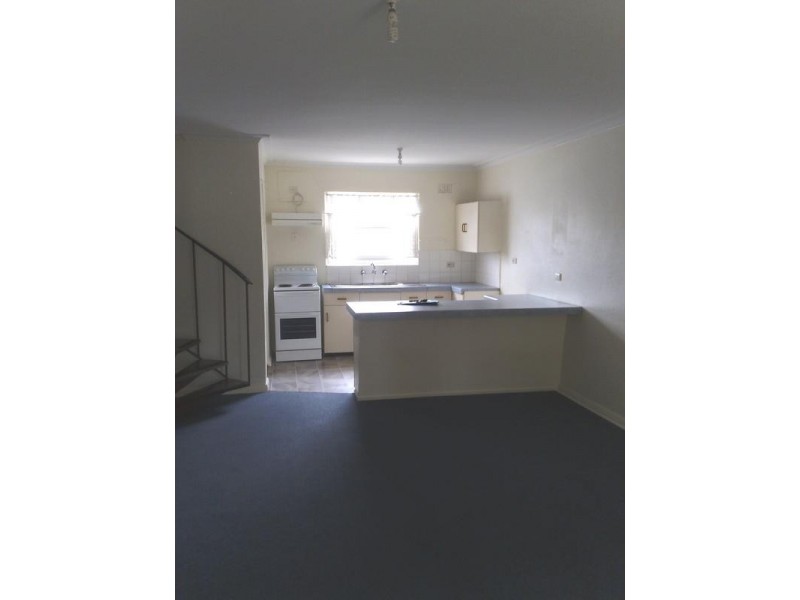 2/165 DANGAR STREET, Armidale NSW 2350