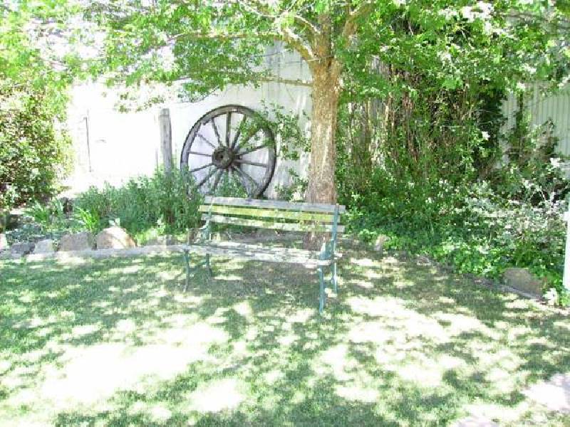 10 COREY ROAD, Armidale NSW 2350