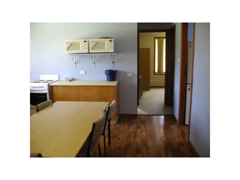 ROOM 4/4 SALMON AVENUE, Armidale NSW 2350