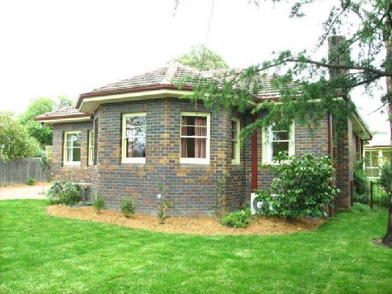 166 TAYLOR STREET, Armidale NSW 2350