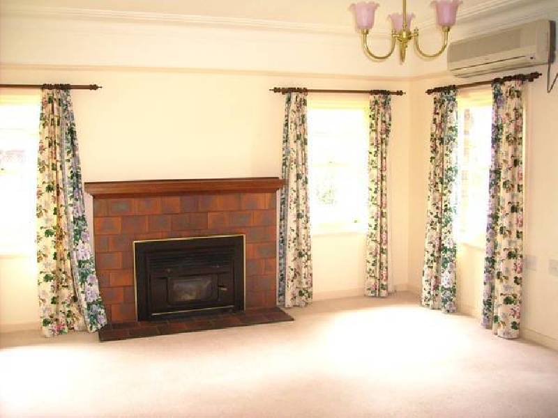 166 TAYLOR STREET, Armidale NSW 2350