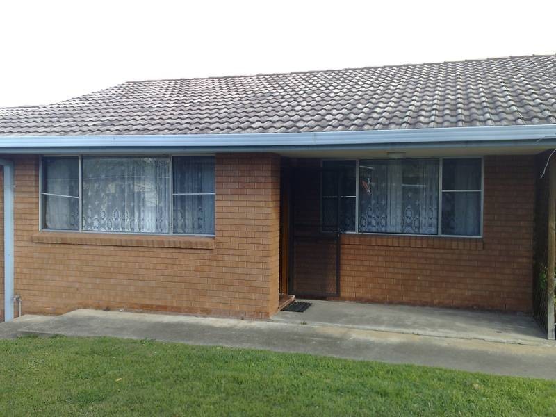 3/10 DAWSON AVENUE, Armidale NSW 2350