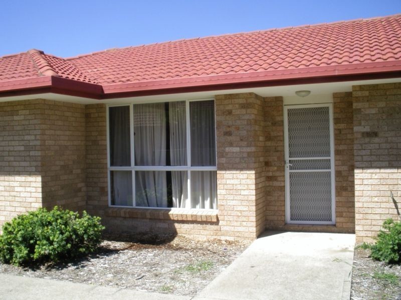 3/8 EVANGELINE CRESCENT, Armidale NSW 2350