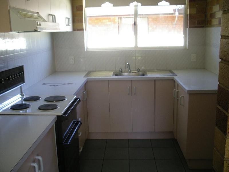 3/8 EVANGELINE CRESCENT, Armidale NSW 2350