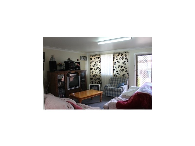 2/10 MARSHALL AVENUE, Armidale NSW 2350