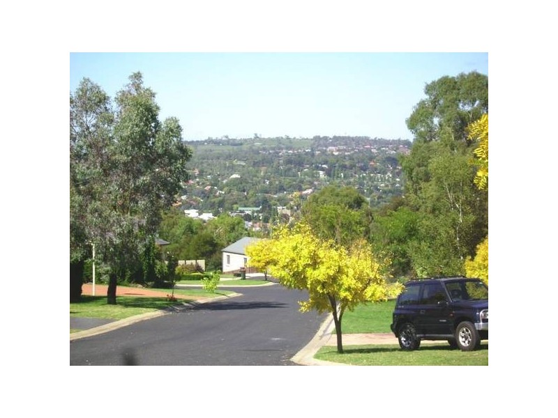 5 EULAHBAR CRESCENT, Armidale NSW 2350
