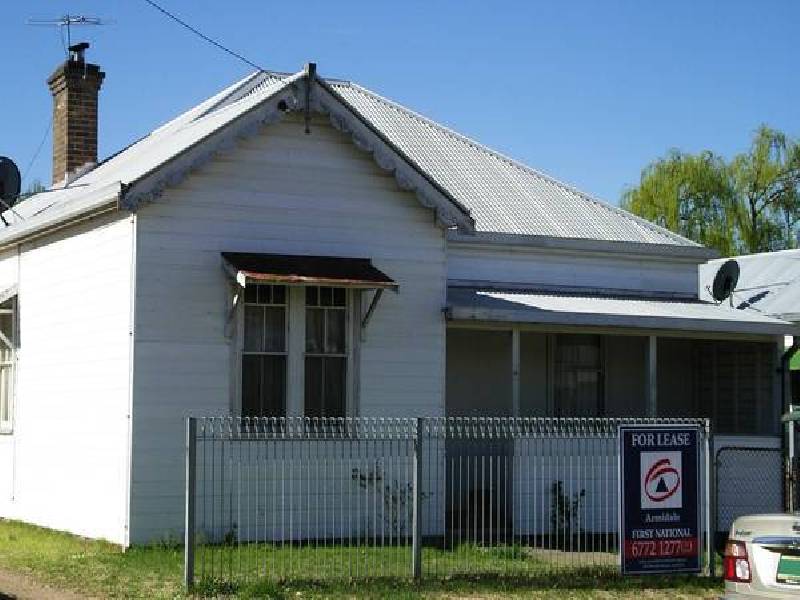 221 Rusden Street, Armidale NSW 2350