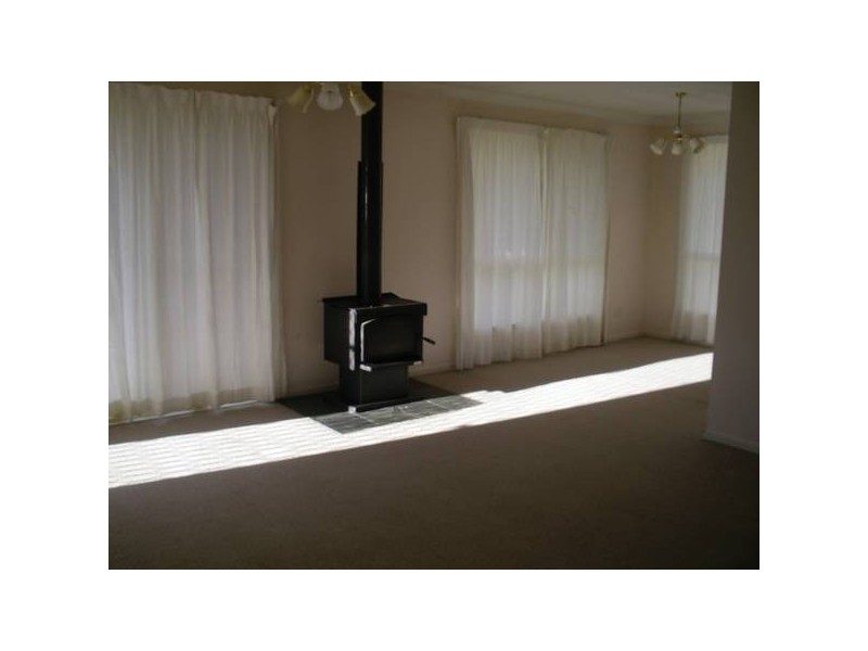 25 KENNEDY STREET, Armidale NSW 2350