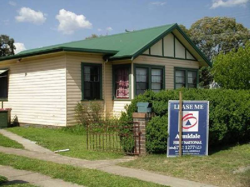 43 MOSSMAN STREET, Armidale NSW 2350