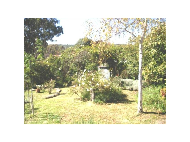 26 CAMPION PARADE, Armidale NSW 2350